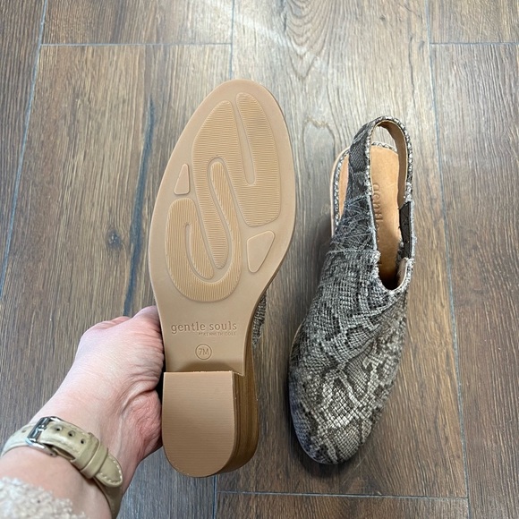 Gentle souls signature by Kenneth Cole sling back bootie SZ 7 - Picture 7 of 8